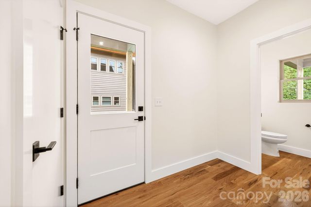 76 Jonestown Road, Asheville, NC 28804