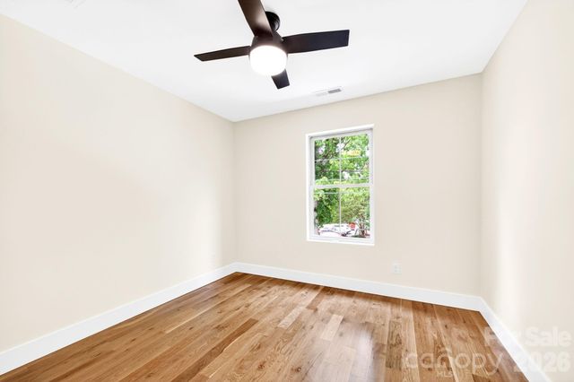76 Jonestown Road, Asheville, NC 28804