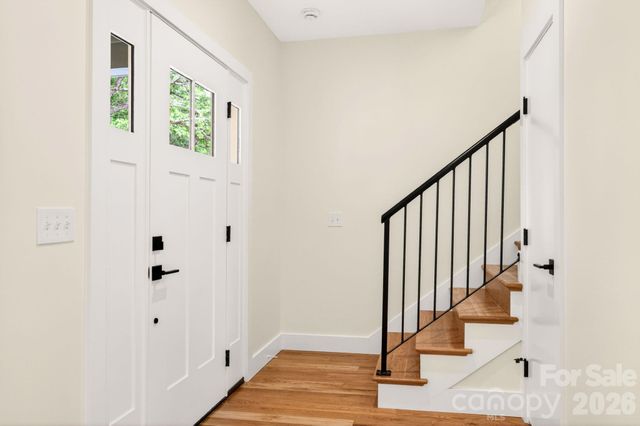 76 Jonestown Road, Asheville, NC 28804