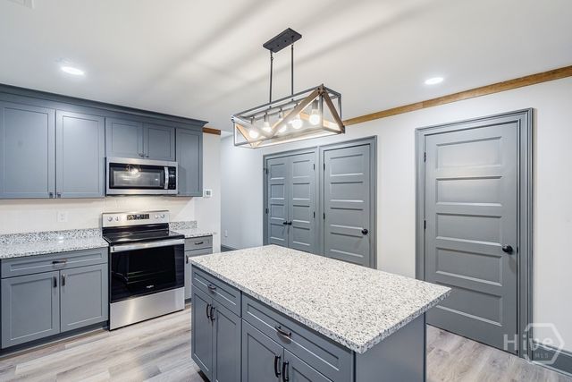 34 Depot St 23, Hartwell, GA 30643