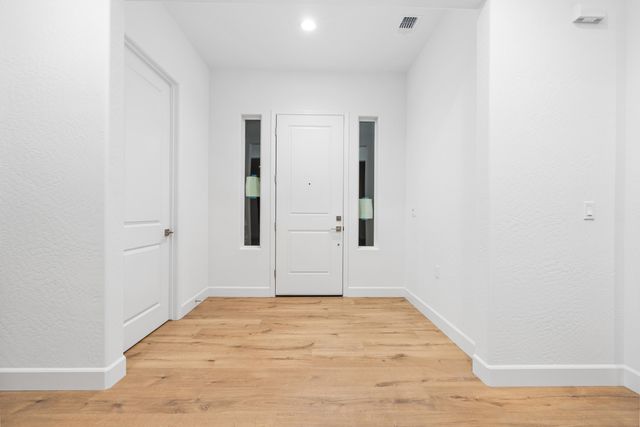 2729 S Jacques Court Lot1014, Visalia, CA 93277