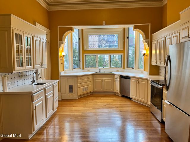 223 Lancaster Street, Albany, NY 12210
