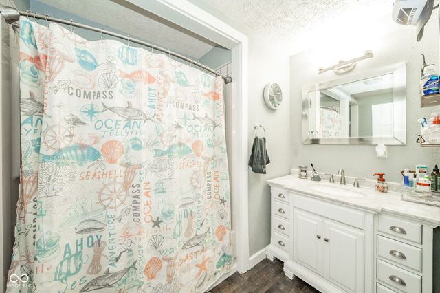 128 Ringwood Way, Anderson, IN 46013