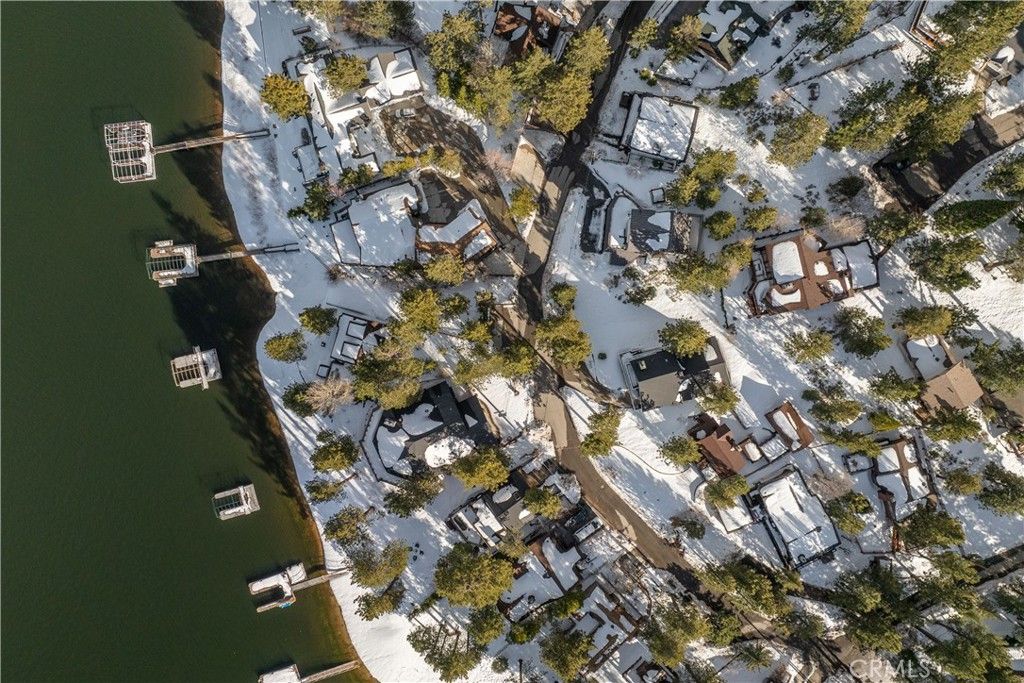 Image 12 of property listing at 0 Cove Drive, Big Bear Lake, CA 92315