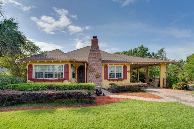 2390 SHERIDAN ROAD, Mount Dora, FL 32757