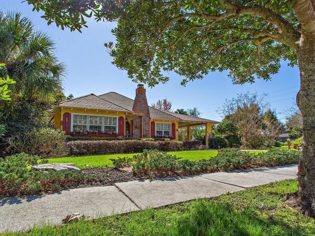 2390 SHERIDAN ROAD, Mount Dora, FL 32757