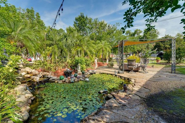 2390 SHERIDAN ROAD, Mount Dora, FL 32757