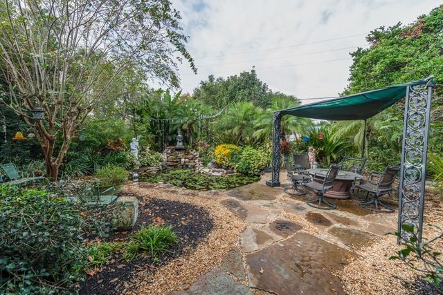 2390 SHERIDAN ROAD, Mount Dora, FL 32757