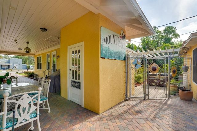 2390 SHERIDAN ROAD, Mount Dora, FL 32757