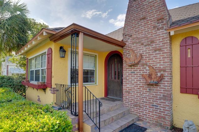 2390 SHERIDAN ROAD, Mount Dora, FL 32757