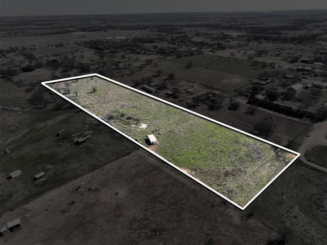 8824 Clearview Drive, Joshua, TX 76058