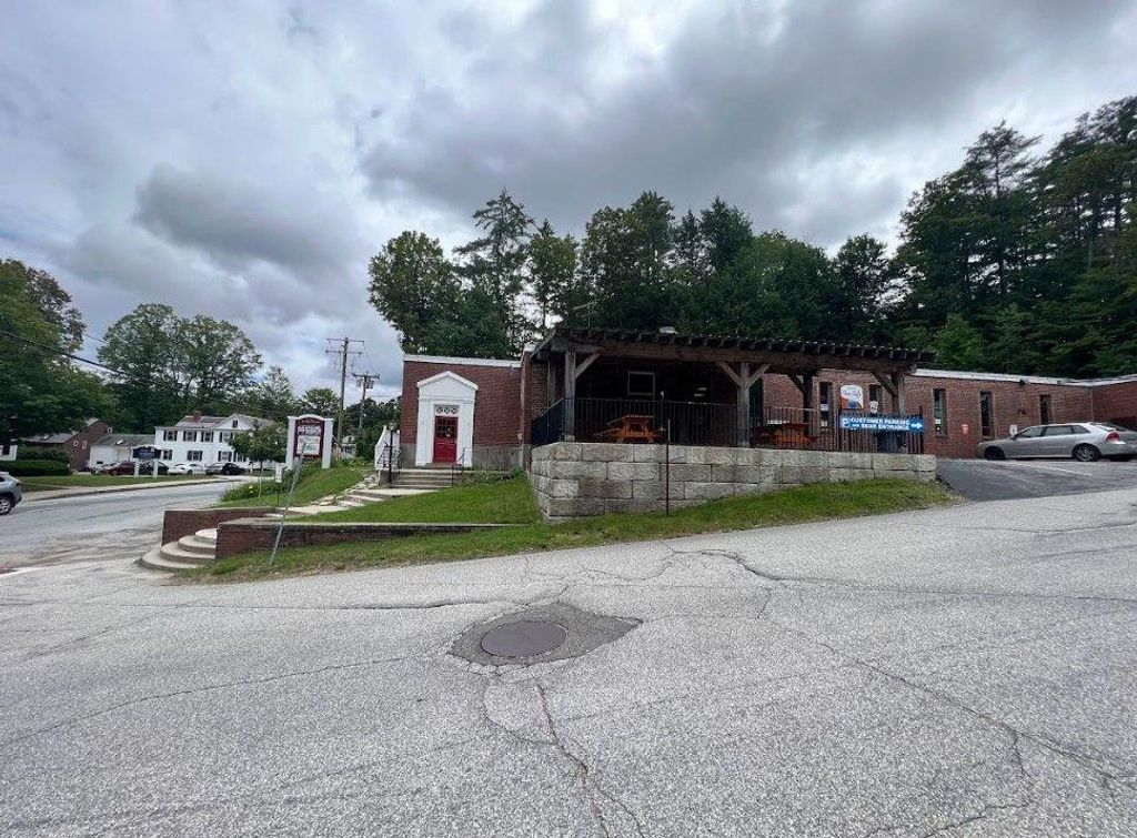 43 Grove Street, Peterborough, NH 03458