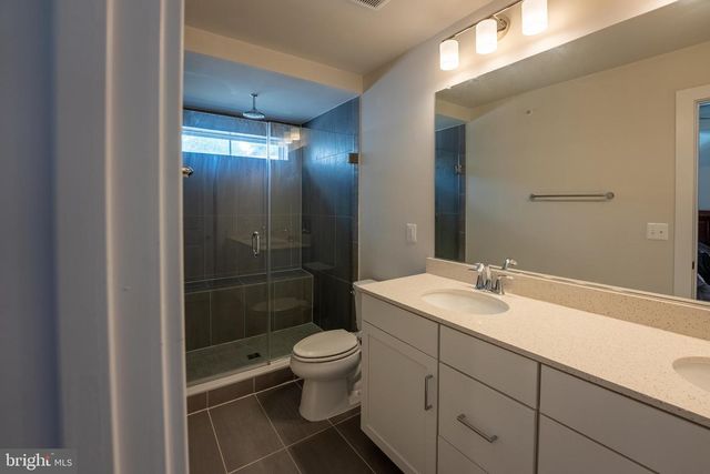 6069 DREHER CT, Falls Church, VA 22044