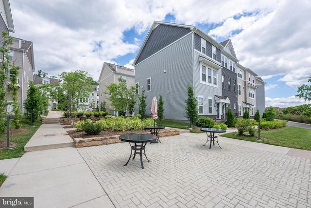 6069 DREHER CT, Falls Church, VA 22044