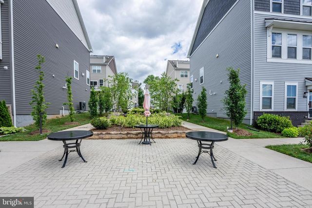 6069 DREHER CT, Falls Church, VA 22044