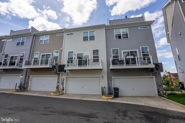 6069 DREHER CT, Falls Church, VA 22044