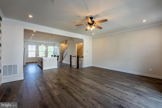 6069 DREHER CT, Falls Church, VA 22044