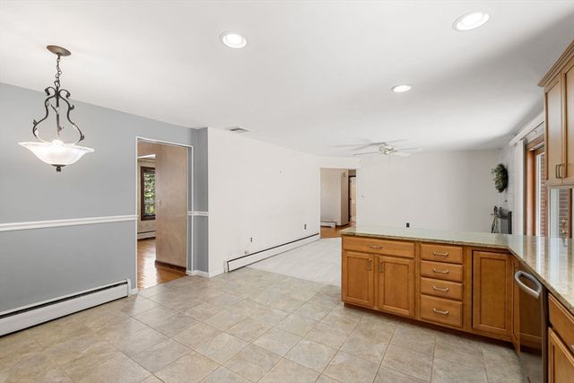 105 Starr Ave, Lowell, MA 01852