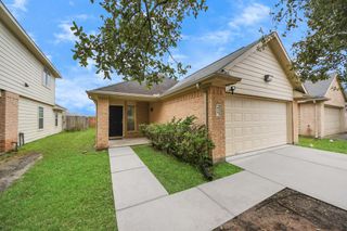 819 Sun Prairie Dr Drive, Houston, TX 77090