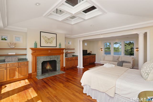 34 Shorehaven Road, Norwalk, CT 06855