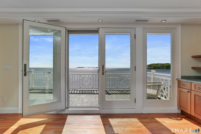 34 Shorehaven Road, Norwalk, CT 06855