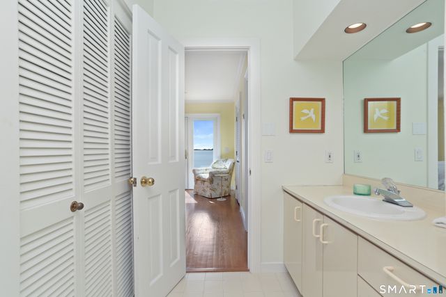 34 Shorehaven Road, Norwalk, CT 06855