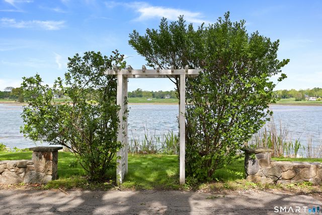 34 Shorehaven Road, Norwalk, CT 06855