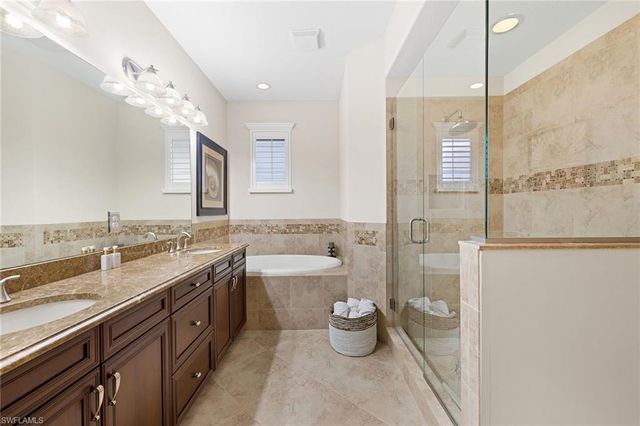 6669 Alden Woods CIR 7-201, Naples, FL 34113