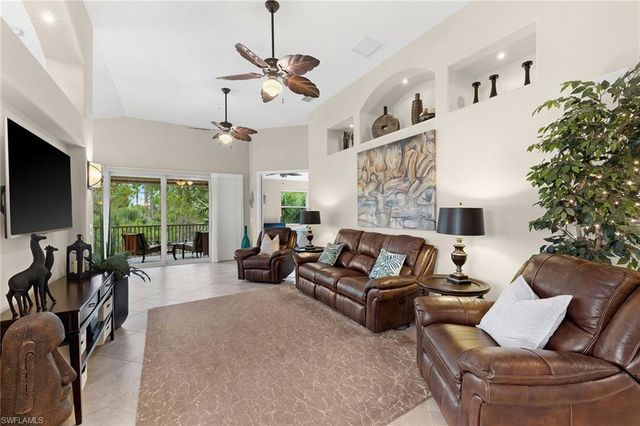 6669 Alden Woods CIR 7-201, Naples, FL 34113
