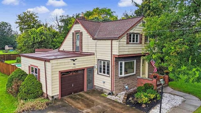 2020 Tuscarora Road, Niagara, NY 14304
