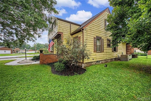 2020 Tuscarora Road, Niagara, NY 14304