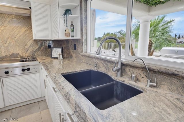 7456 Orange Haze Way, Las Vegas, NV 89149