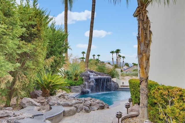 7456 Orange Haze Way, Las Vegas, NV 89149