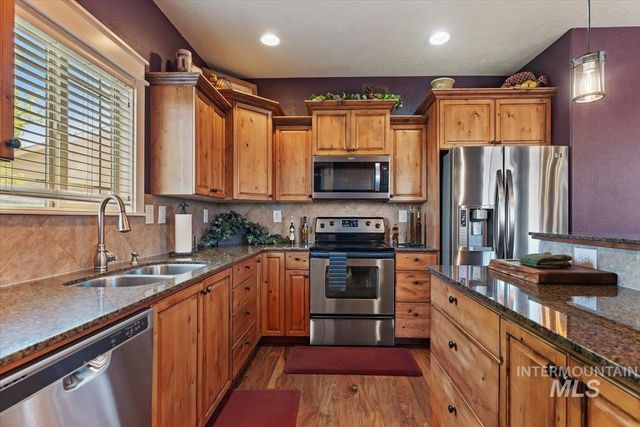 676 Kennedy Ct, Middleton, ID 83644