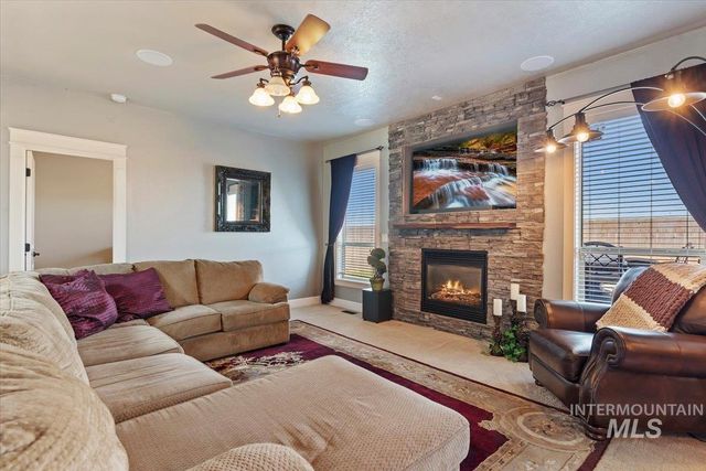 676 Kennedy Ct, Middleton, ID 83644