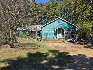 101 Larry Lane, Mabank, TX 75156