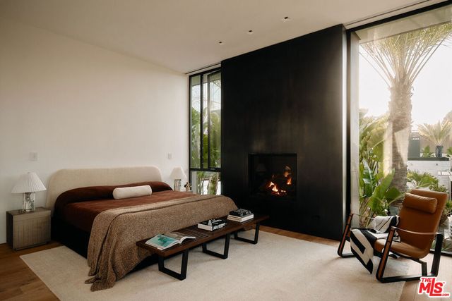 8850 Rosewood Avenue, West Hollywood, CA 90048