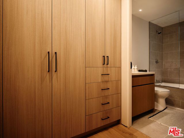 8850 Rosewood Avenue, West Hollywood, CA 90048