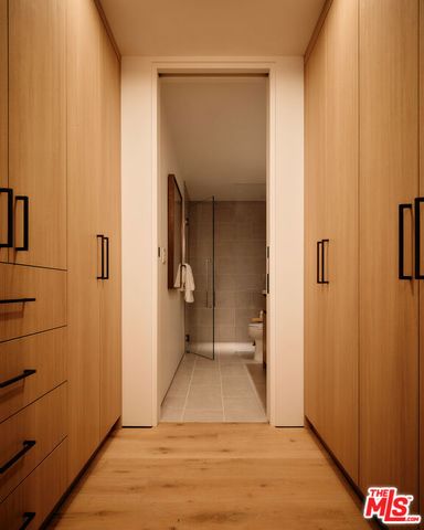 8850 Rosewood Avenue, West Hollywood, CA 90048