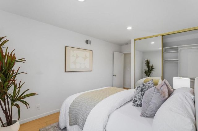 20012 Northcrest Square, Cupertino, CA 95014