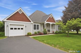 174 Thistle Pond Drive 174, Bloomfield, CT 06002