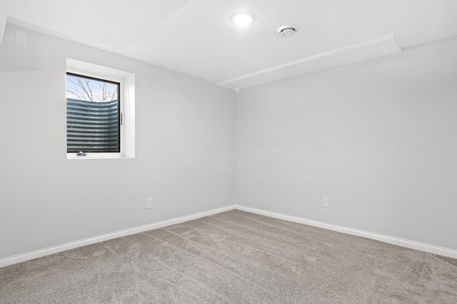 5712 25th Avenue S, Minneapolis, MN 55417