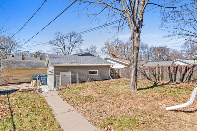 5712 25th Avenue S, Minneapolis, MN 55417