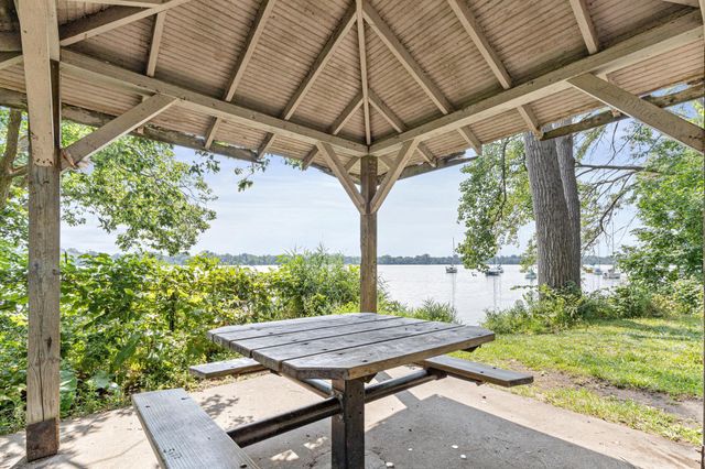 5712 25th Avenue S, Minneapolis, MN 55417