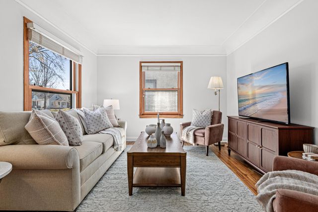 5712 25th Avenue S, Minneapolis, MN 55417