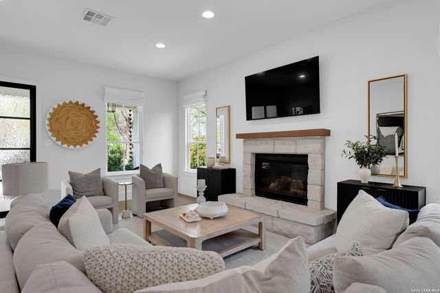 415 Ogrady, Boerne, TX 78006