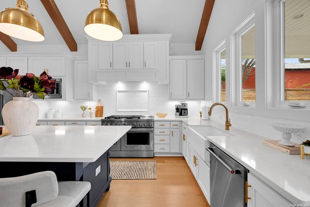 415 Ogrady, Boerne, TX 78006