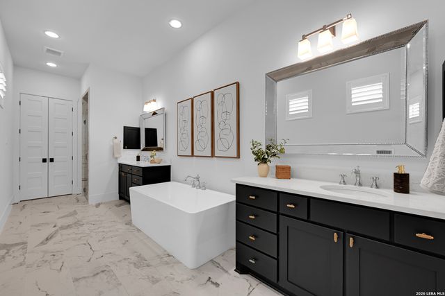 415 Ogrady, Boerne, TX 78006