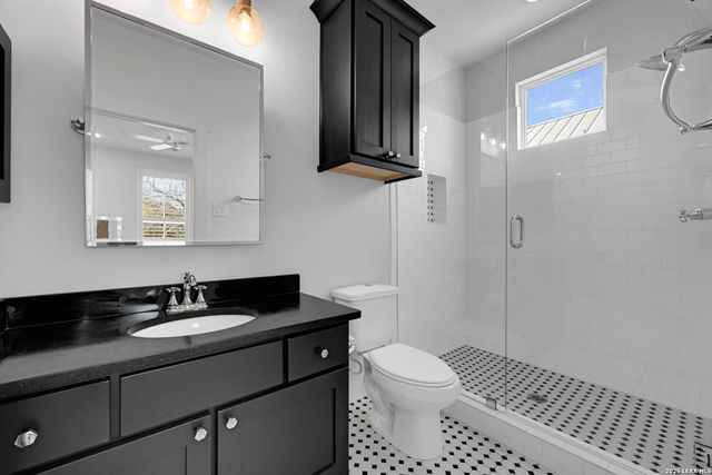 415 Ogrady, Boerne, TX 78006