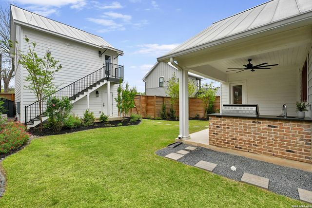 415 Ogrady, Boerne, TX 78006